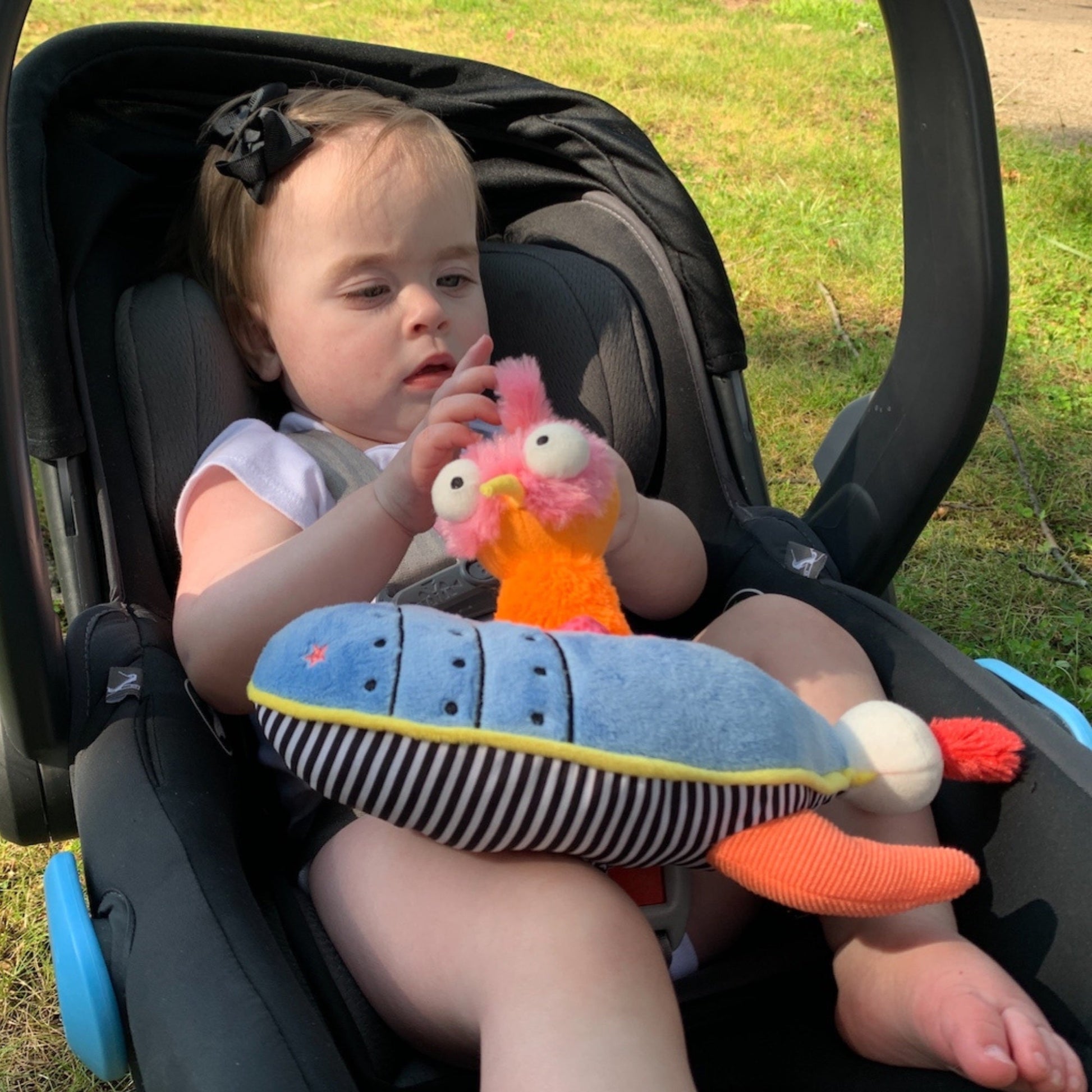 Ollie Rocket Ship musical pull toy – Inklings Baby sensory activity toy with textured teether and musical rhyme toddler car seat
